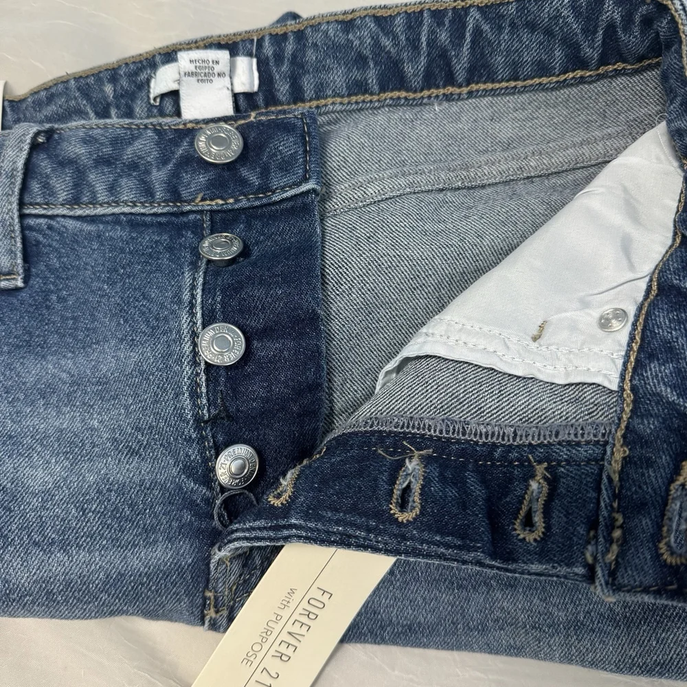 Forever 21 Denim Medium Washed Midrise Slimfit Bootcut Leg Sz 27 Distressed New - Picture 10 of 13